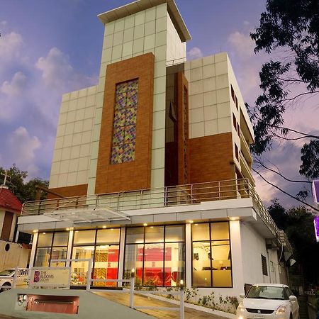 The Blooms Cochin Hotel Kochi Екстериор снимка