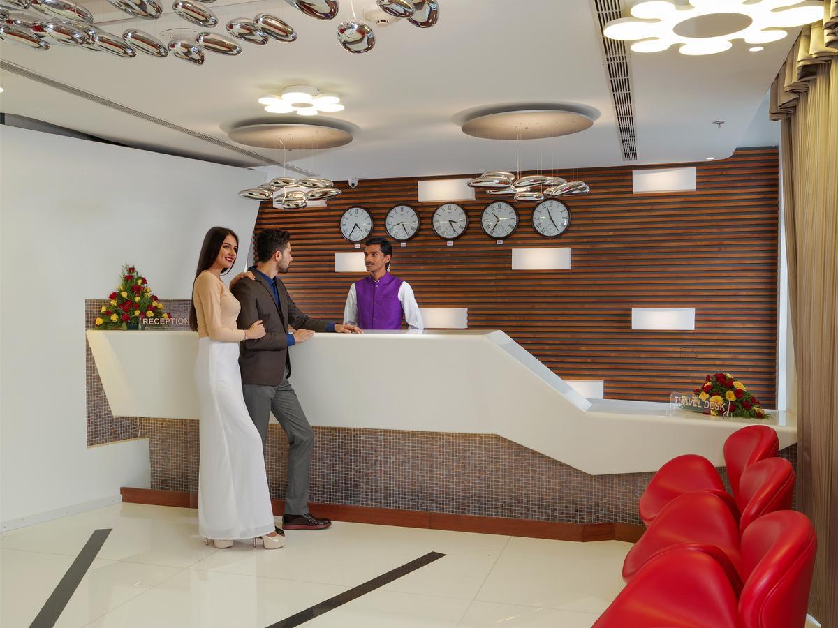 The Blooms Cochin Hotel Kochi Екстериор снимка