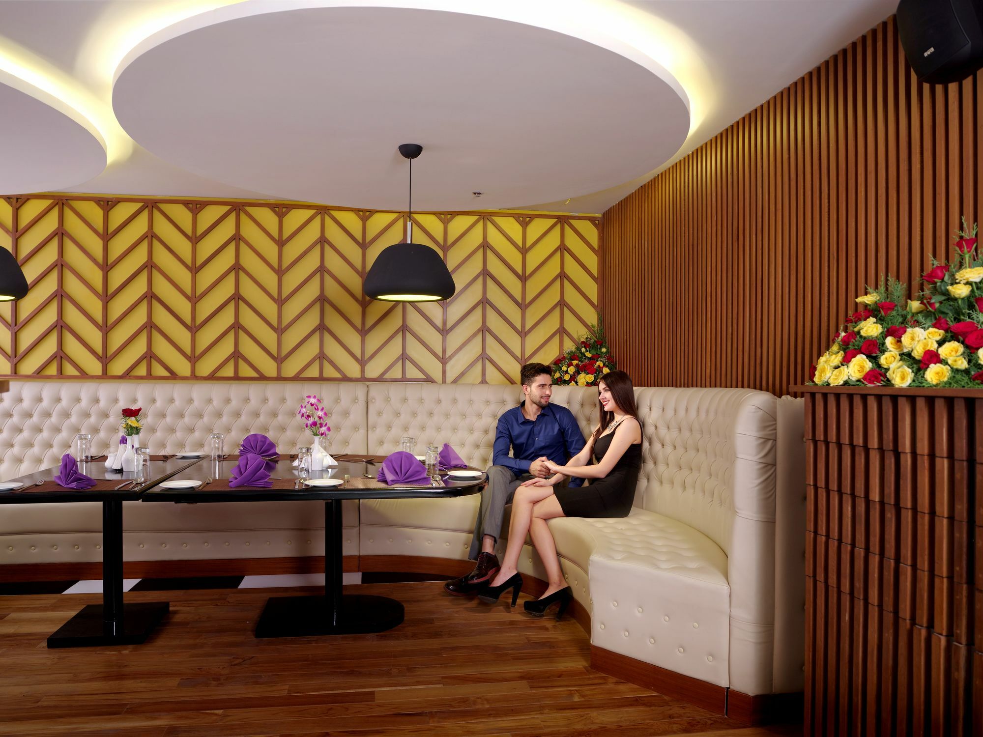 The Blooms Cochin Hotel Kochi Екстериор снимка